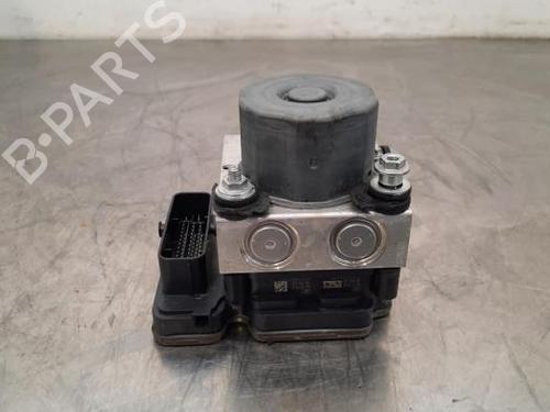 Used ABS pump MERCEDES-BENZ CLA Shooting Brake (X117) CLA 220 CDI / d (117.903) (177 hp) 23639939