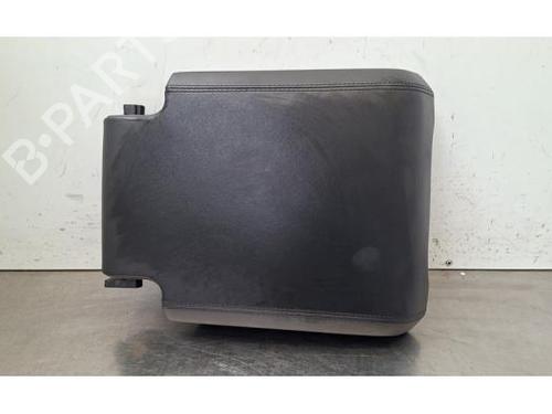 Used Armrest / Center console Armrest / Center console 39495506 39495506