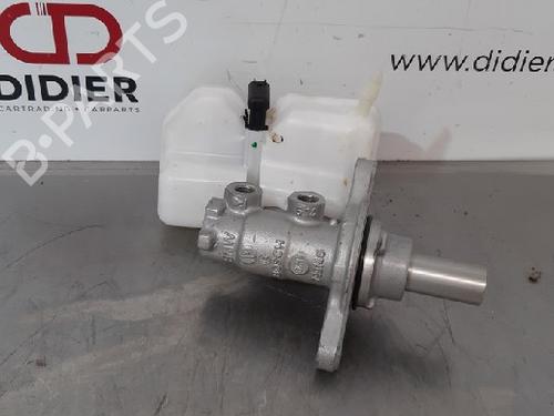 Used Brake master cylinder BMW 1 (F40) 116 d (116 hp) 10872666