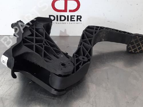 Used Clutch pedal SEAT IBIZA IV (6J5, 6P1) 1.0 (75 hp) 10873041