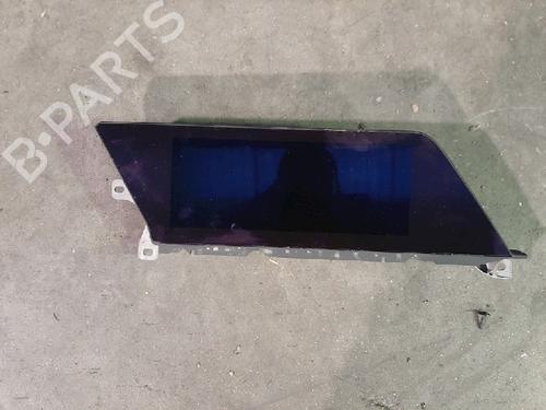 Multifunctionele display BMW 1 (F40) 118 i (140 hp) 10877676