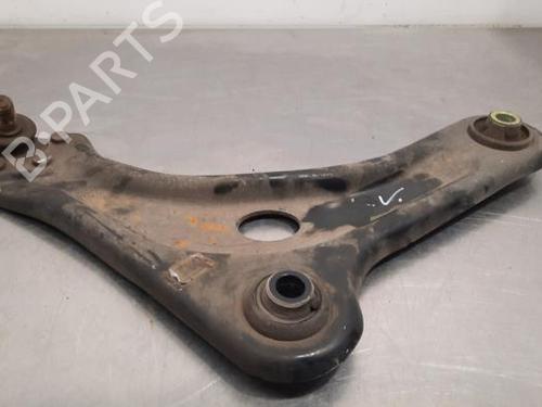 Used Right front suspension arm CITROËN C3 III Van (SX_, SY_) BlueHDi 100 (102 hp) 18681999