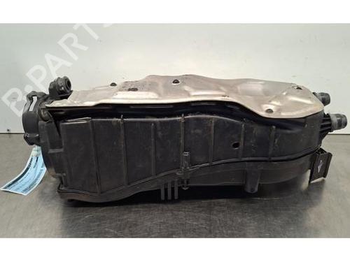 Used Air filter box MERCEDES-BENZ C-CLASS (W205) C 200 d (205.007) (136 hp) 32376608