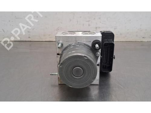 Used ABS pump ABS pump MAN TGE Van 2.0 TDI (01V, 03V, 36V, UYB, UYC, UYD) (140 hp) 35772617 35772617