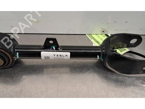 Venstre bagtil bærearm TESLA MODEL Y (5YJY) Long Range All-wheel Drive (514 hp) 31633830