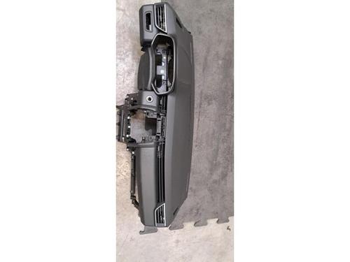 Used Dashboard Dashboard RENAULT CLIO V (B7_) 1.0 TCe 100 (B7MT) (101 hp) 39905734 39905734