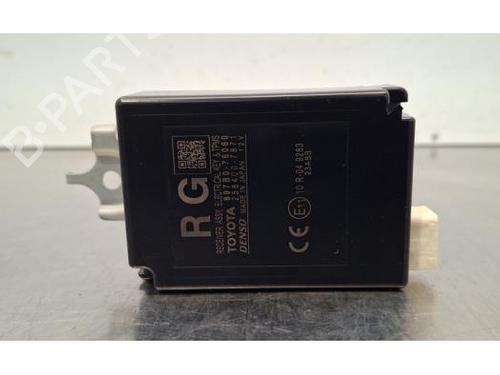 Used Electronic module Electronic module LEXUS UX (_AA1_, _AH1_, _MA1_) 250h (MZAH10) (184 hp) 33165455 33165455