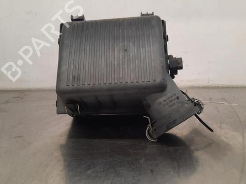 Used Air filter box LAND ROVER DEFENDER Station Wagon (L316) 2.5 Td5 4x4 (L316) (122 hp) 23623498