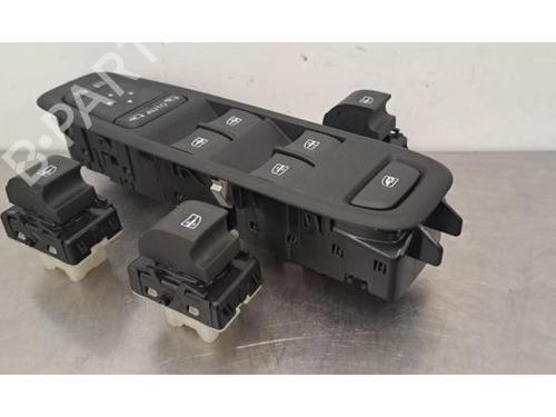 Switch DACIA DUSTER (HM_) 1.3 TCe 150 (HMM3) | BP30053920I30 