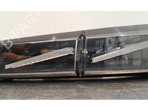 Used Right taillight PEUGEOT 308 III (FB_, FH_, FP_, F3_, FM_) PureTech 130 (FPHNSL, FPHNST) (131 hp) 27168636
