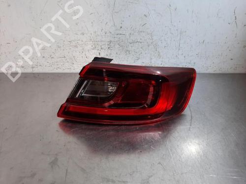Used Right taillight RENAULT ARKANA I (LCM_, LDN_) 1.6 E-TECH 145 (LDMU) (143 hp) 29600868