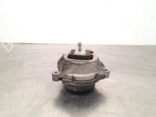 Used Engine mount BMW 4 Coupe (F32, F82) 435 i xDrive (306 hp) 23584244