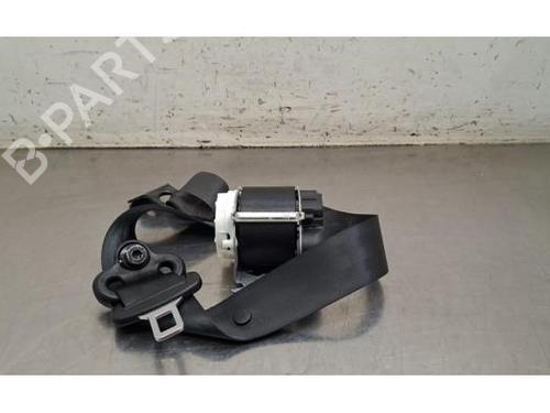 front-right-seatbelt-renault-trafic-iii-van-fg_-2014-39417868 main image