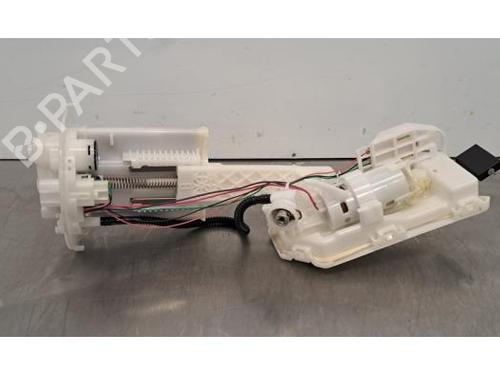 Bränslepump TOYOTA COROLLA Hatchback (_E21_, _EA1_, _EH1_) 1.8 Hybrid (ZWE211, ZWE219) (122 hp) 31692103