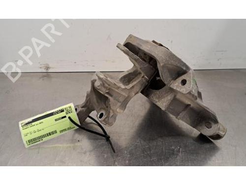 Engine mount PEUGEOT EXPERT Van (V_) 2.0 BlueHDi 145 | BP31818808M89