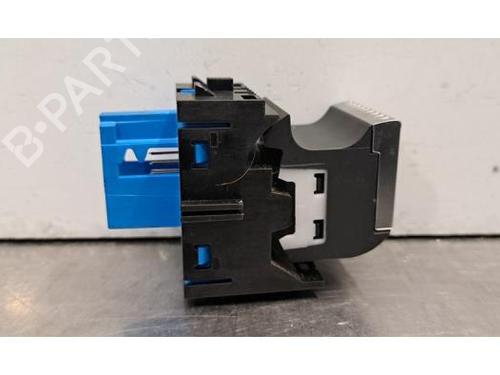 Switch DS DS 7 Crossback (J4_, JR_, JC_) E-TENSE 4x4 (J45GBU) | BP30473216I30