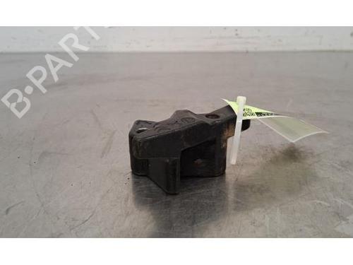 Used Engine mount PEUGEOT 2008 II (UD_, US_, UY_, UJ_, UR_, UC_) e-2008 (UKZKXZ) (136 hp) 28966621