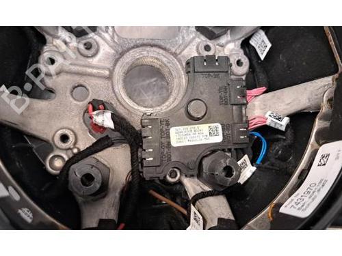 Volant PORSCHE TAYCAN (Y1A) Performance Battery Plus (Y1AAA1) | BP30840208C49