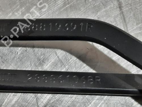 Front windshield wiper arm RENAULT MEGANE IV Hatchback (B9A/M/N_) 1.2 TCe 130 (B9MR) | BP15788764C143 