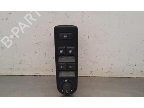 switch-renault-captur-i-j5_-h5_-2013-32850576 main image