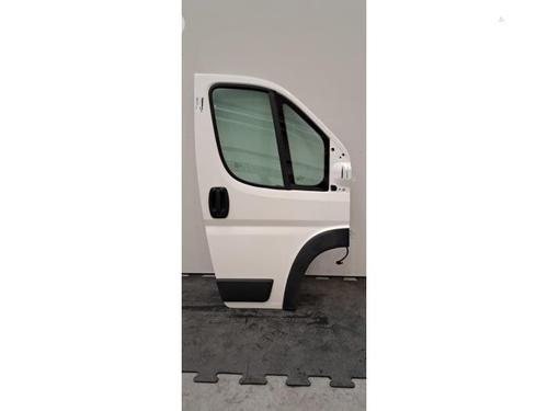 Used Right front door Right front door 38022772 38022772