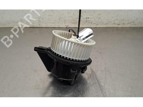 Used Heater blower motor Heater blower motor VW POLO VI (AW1, BZ1, AE1) 1.0 (65 hp) 40289342 40289342