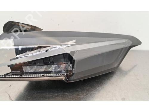 Right taillight PEUGEOT 308 III (FB_, FH_, FP_, F3_, FM_) e-308 (FMZKWZ) | BP28966340C35 