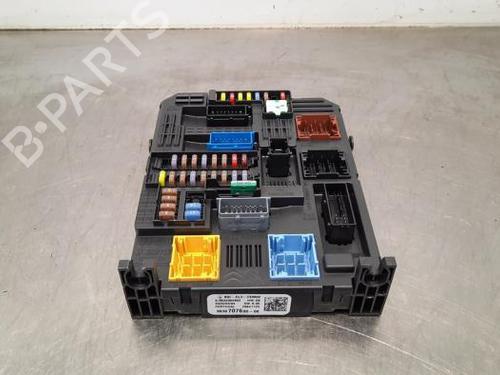 Used Fuse box PEUGEOT PARTNER Box Body/MPV (K9) 1.5 BlueHDi 75 (75 hp) 23583719