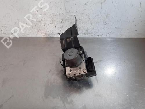ABS Bremseaggregat IVECO DAILY VI Van NaturalPower 35S14, 35C14, 40C14, 50C14, 60C14, 65C14,... (136 hp) 27509036