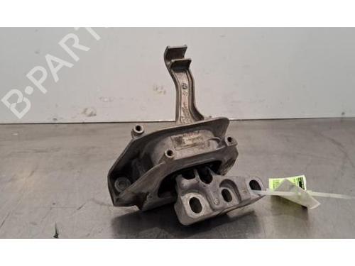 Support de moteur AUDI Q3 (F3B) 35 TDI (150 hp) 30766605