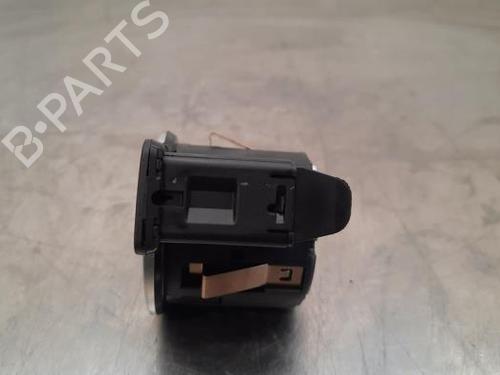 Headlight switch MERCEDES-BENZ CLA Shooting Brake (X117) CLA 220 CDI / d (117.903) | BP23639964I24 