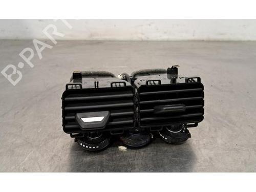 Used Air vent BMW X5 (G05, F95) xDrive 45 e Plug-in Hybrid (394 hp) 23638146