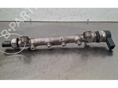Used Injection rail Injection rail 38297458 38297458