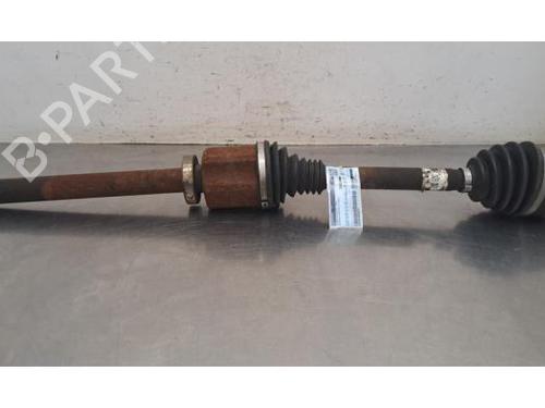 Used Right front driveshaft Right front driveshaft MERCEDES-BENZ SPRINTER 3,5-t Van (B907, B910) 311 CDI (910.631, 910.633) (114 hp) 36757932 36757932