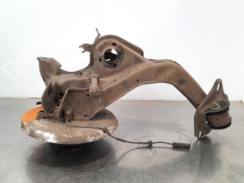 Used Right rear steering knuckle BMW 1 (F40) 116 d (116 hp) 10902047