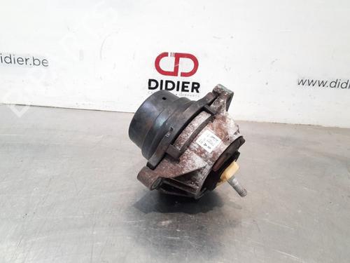 Used Engine mount BMW 1 (F20) 116 d (116 hp) 10893570