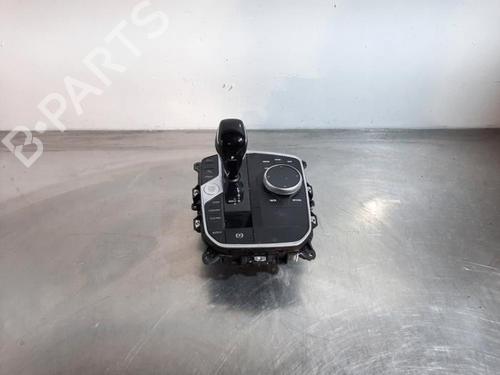 Used Gear lever BMW 1 (F40) 118 i (136 hp) 32158846