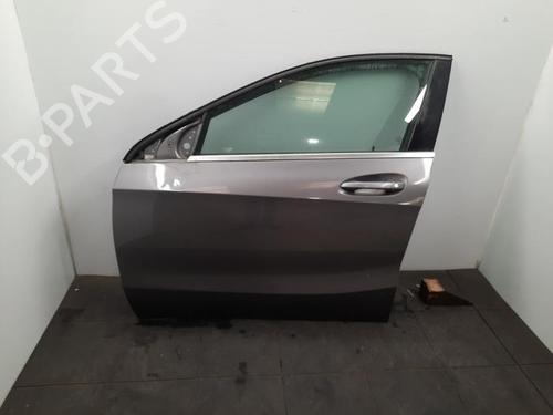 Used Left front door Left front door MERCEDES-BENZ A-CLASS (W176) A 200 CDI / d (176.008) (136 hp) 33859525 33859525