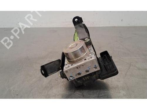 Used ABS pump MITSUBISHI L200 / TRITON (KJ_, KK_, KL_) 2.4 DI-D 4WD (KL1T) (181 hp) 28719539