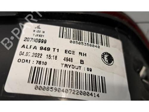 Right taillight ALFA ROMEO STELVIO (949_) 2.2 D (949.AXD1A) | BP32820479C35 - Image 6