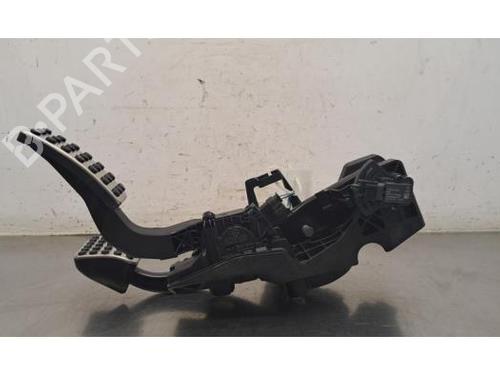 pedal-mercedes-benz-eqa-h243-2021-39153399 main image