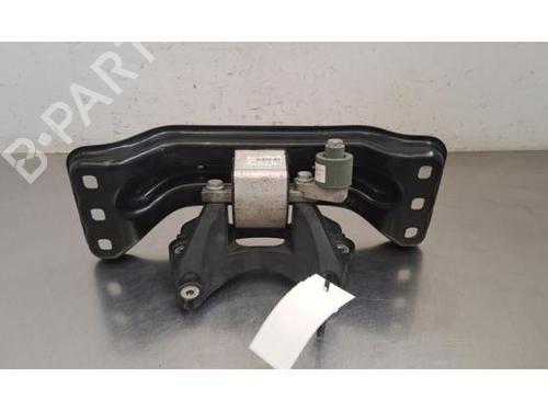 Used Gearbox mount Gearbox mount MERCEDES-BENZ C-CLASS (W205) C 220 BlueTEC / d (205.002, 205.004) (170 hp) 33997300 33997300