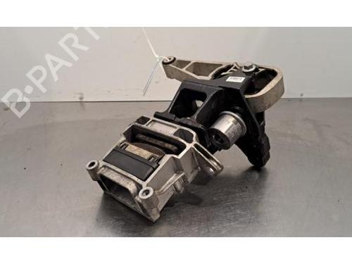 Engine mount LAND ROVER RANGE ROVER EVOQUE (L551) 2.0 D150 | BP32376363M89