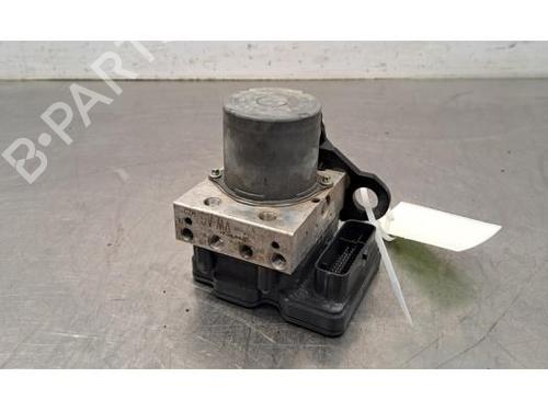 Used ABS pump VW POLO VI (AW1, BZ1, AE1) 1.6 TDI (95 hp) 29057971
