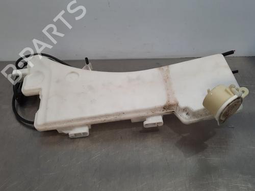 Used Windscreen washer tank PEUGEOT 3008 II SUV (MC_, MR_, MJ_, M4_) 1.2 THP/ PureTech 130 (MRHNSM, MRHNSU, MRHNSJ, MRHNYW,... (131 hp) 15035881