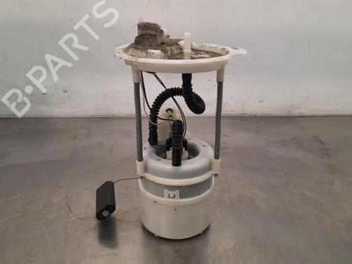 Used Fuel pump FIAT 500X (334_) 1.6 (334AXE1A) (110 hp) 23617394