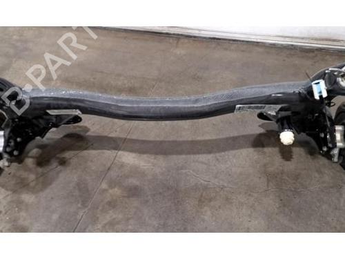 Used Rear axle PEUGEOT 308 III (FB_, FH_, FP_, F3_, FM_) PureTech 130 (FPHNSL, FPHNST) (131 hp) 31324385
