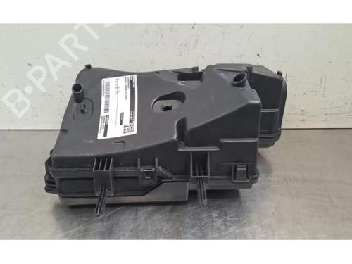 Used Fuse box Fuse box 39601347 39601347