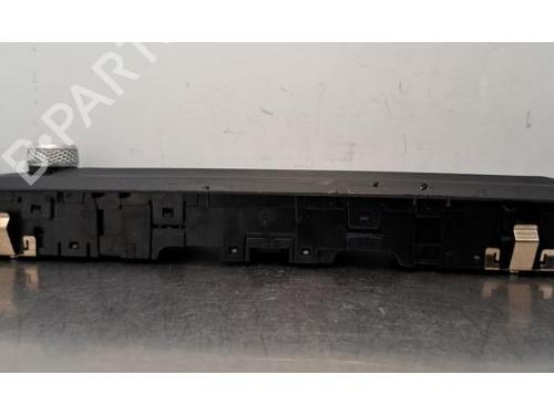 Switch BMW 1 (F40) 118 i | BP29962645I30 