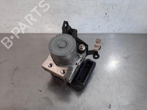 Used ABS pump TOYOTA AVENSIS Estate (_T27_) 1.6 D4-D (WWT270_) (112 hp) 15042837